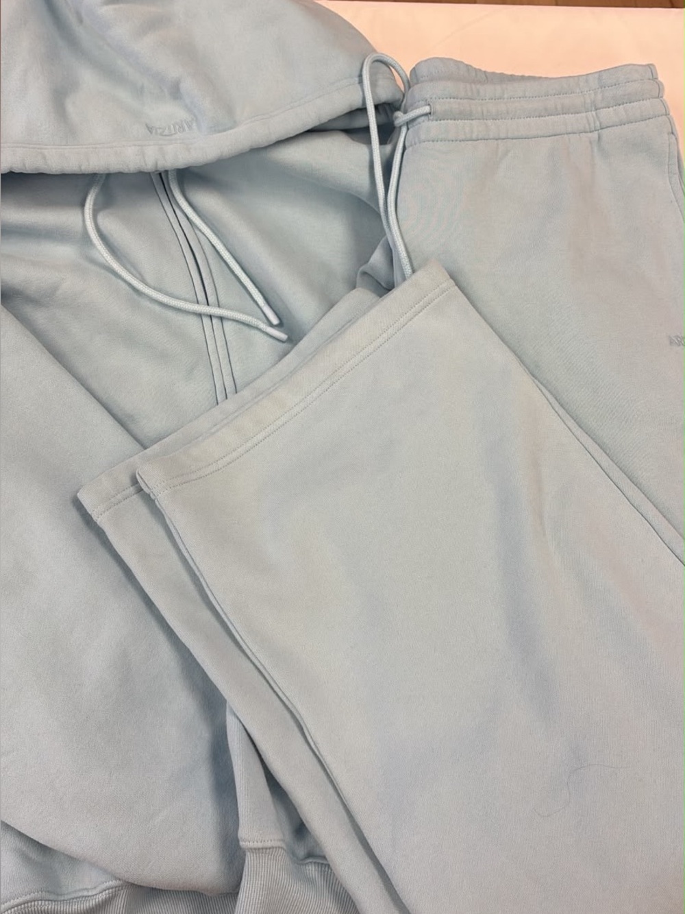 NWT aritzia sweatfleece set